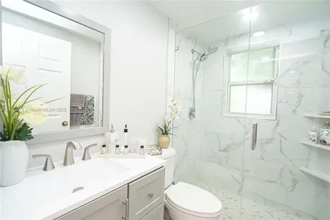 15905 SW 83rd Terrace Miami FL 33193
