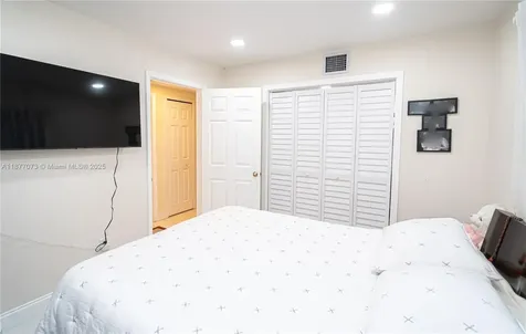 15905 SW 83rd Terrace Miami FL 33193