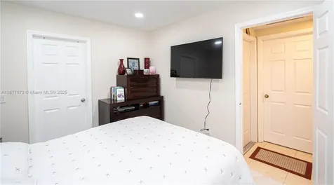 15905 SW 83rd Terrace Miami FL 33193