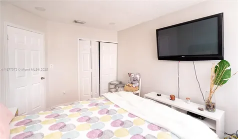 15905 SW 83rd Terrace Miami FL 33193