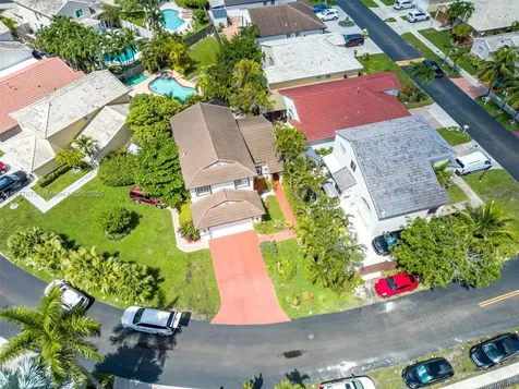 15905 SW 83rd Terrace Miami FL 33193