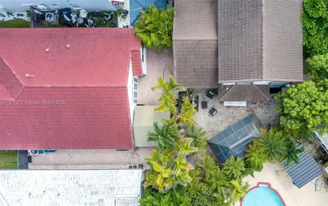 15905 SW 83rd Terrace Miami FL 33193