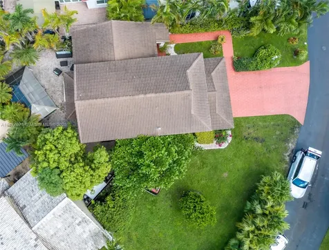 15905 SW 83rd Terrace Miami FL 33193