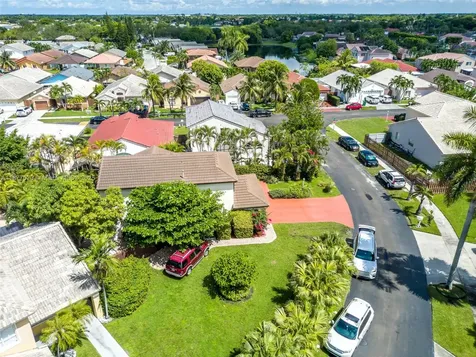 15905 SW 83rd Terrace Miami FL 33193