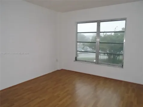4174 Inverrary Drive Lauderhill FL 33319