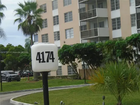 4174 Inverrary Drive Lauderhill FL 33319