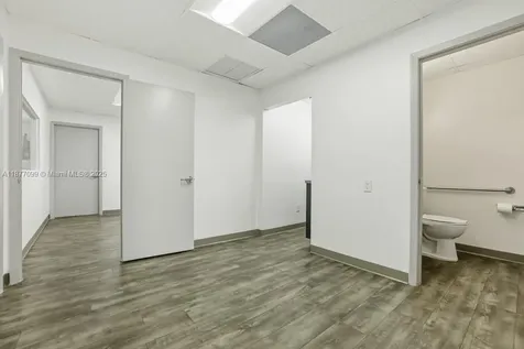 2273 NW 82nd Avenue Doral FL 33122