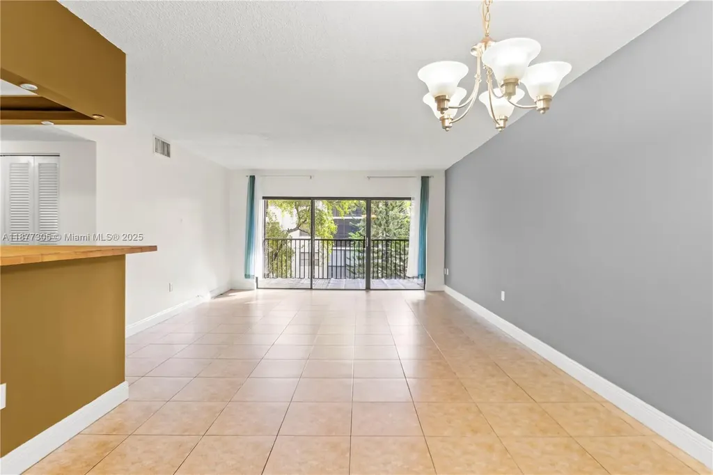 481 Ives Dairy Road Miami FL 33179