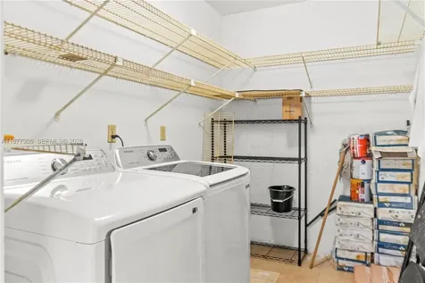 481 Ives Dairy Road Miami FL 33179