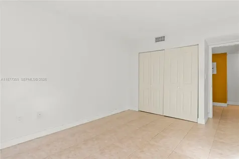 481 Ives Dairy Road Miami FL 33179