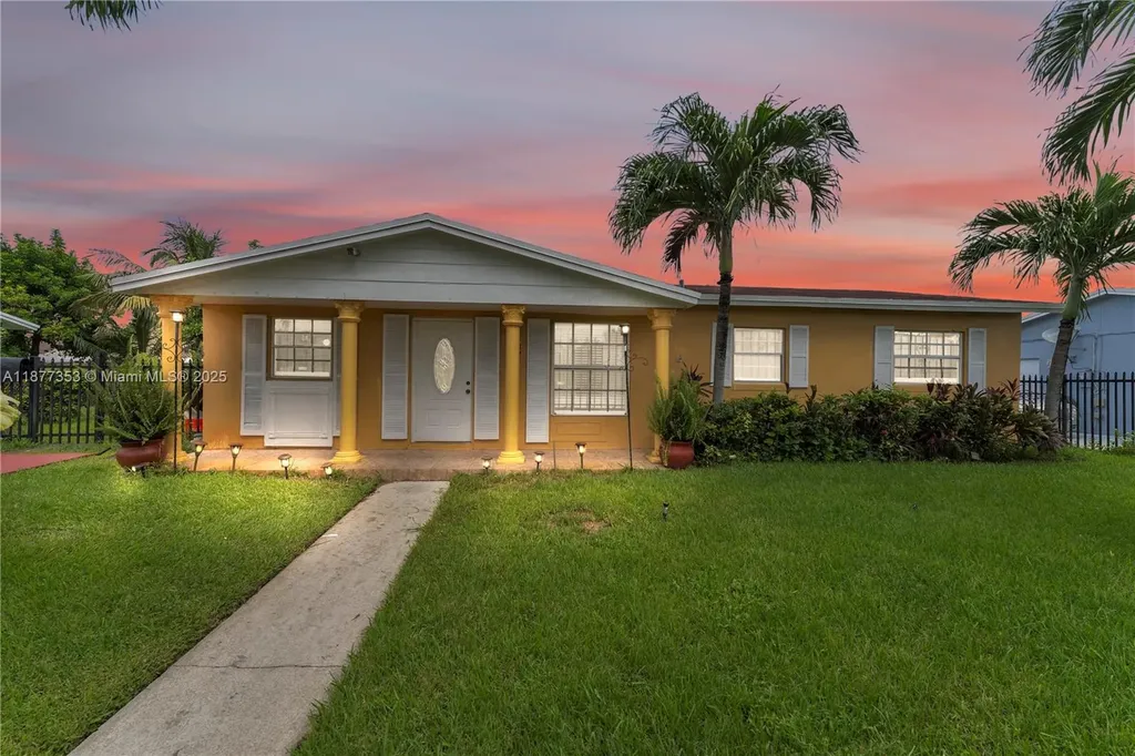 3277 NW 202nd Lane Miami Gardens FL 33056