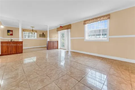 3277 NW 202nd Lane Miami Gardens FL 33056