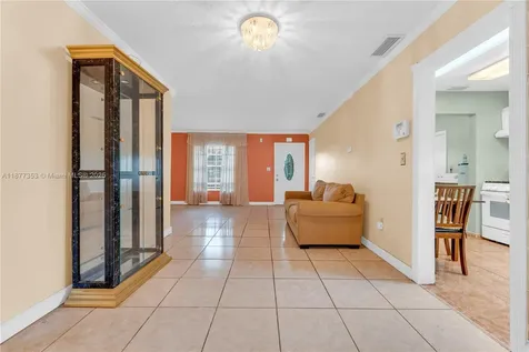 3277 NW 202nd Lane Miami Gardens FL 33056
