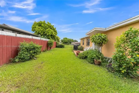 3277 NW 202nd Lane Miami Gardens FL 33056