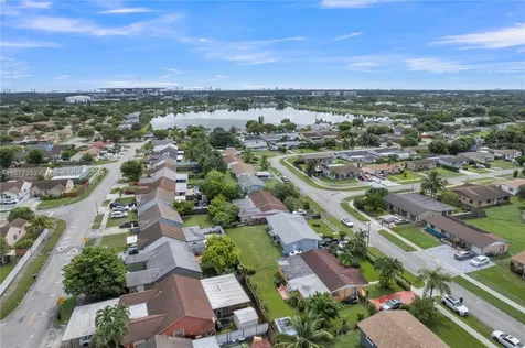 3277 NW 202nd Lane Miami Gardens FL 33056