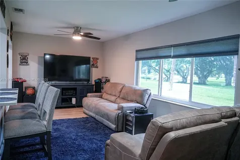4401 NW 45th Street Tamarac FL 33319