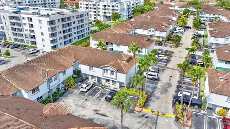 8210 NW 10th Street Miami FL 33126