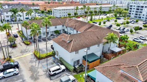 8210 NW 10th Street Miami FL 33126