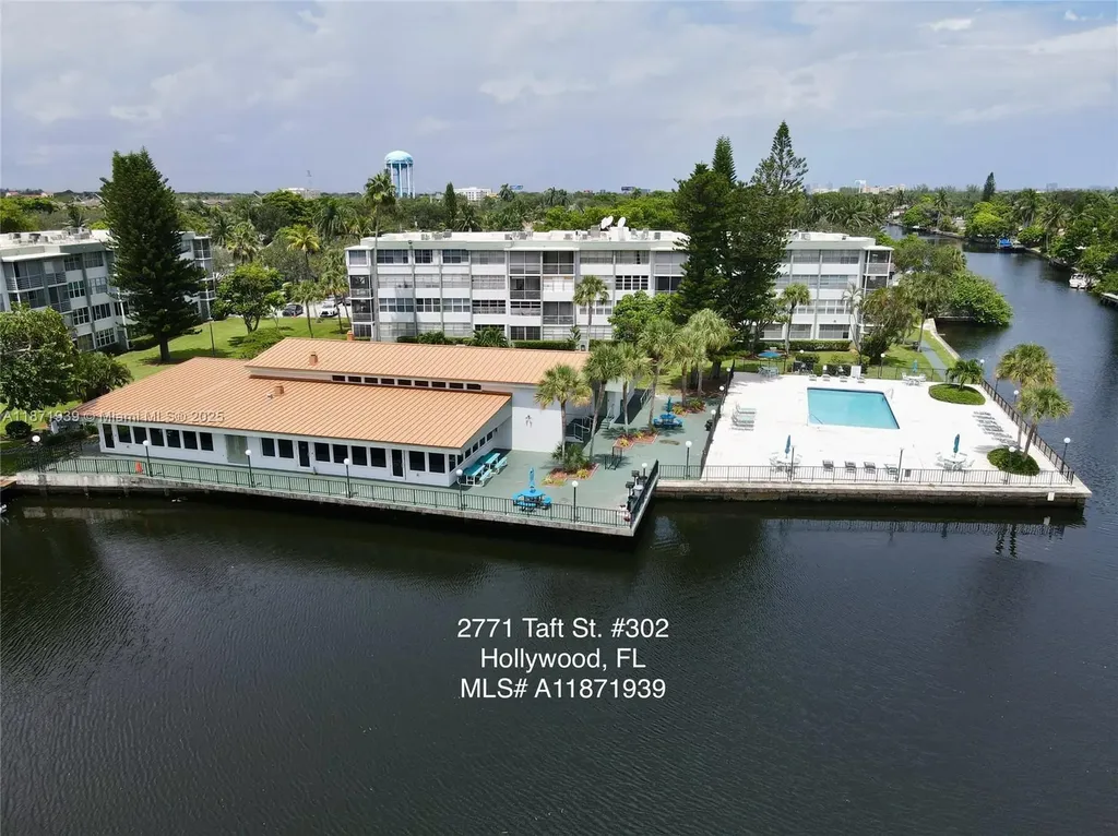 2771 Taft Street Hollywood FL 33020