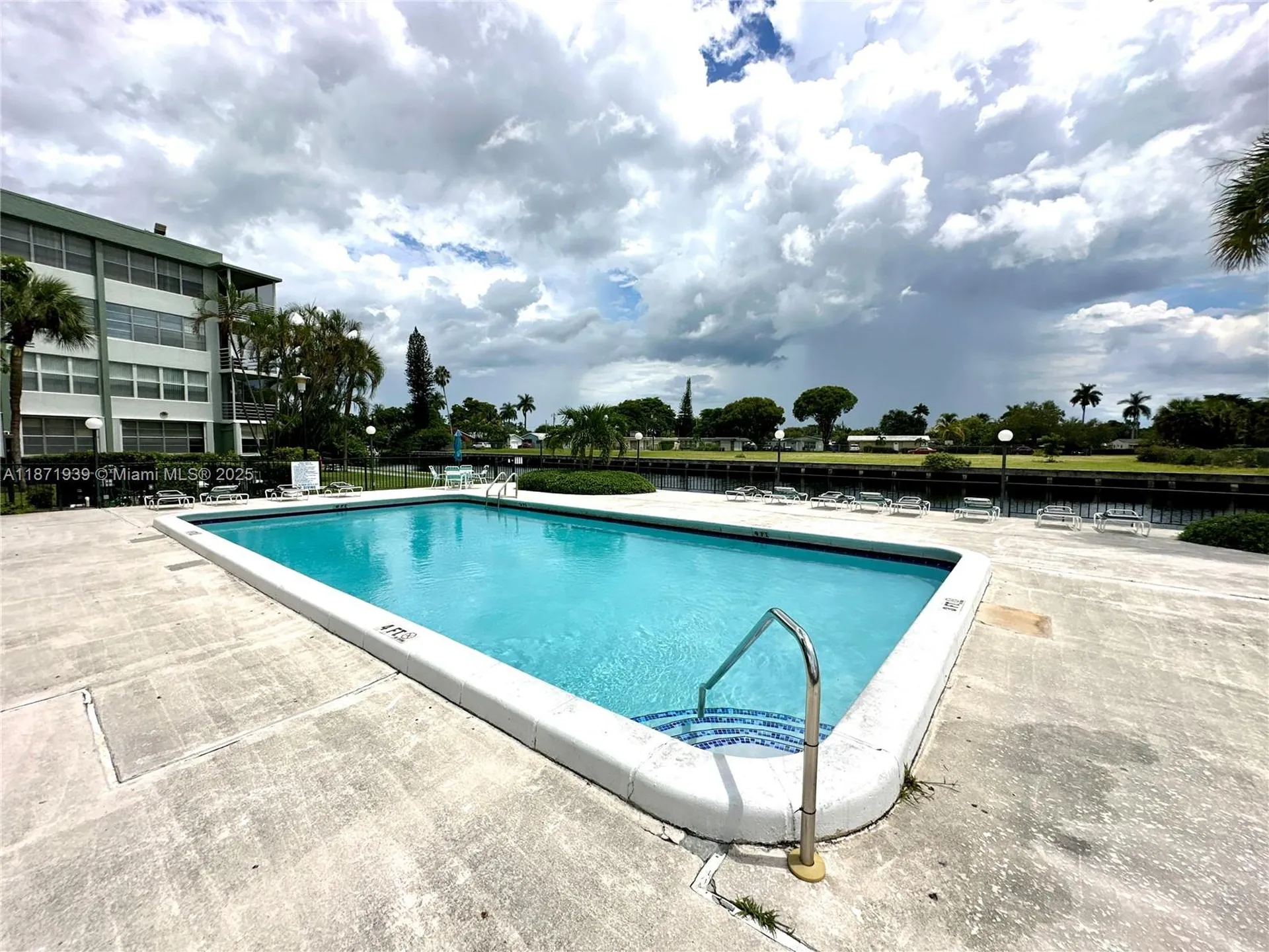 2771 Taft Street Hollywood FL 33020