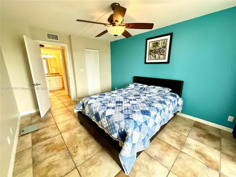 2771 Taft Street Hollywood FL 33020