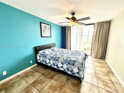 2771 Taft Street Hollywood FL 33020