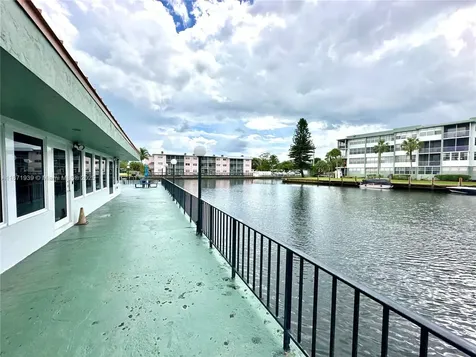 2771 Taft Street Hollywood FL 33020
