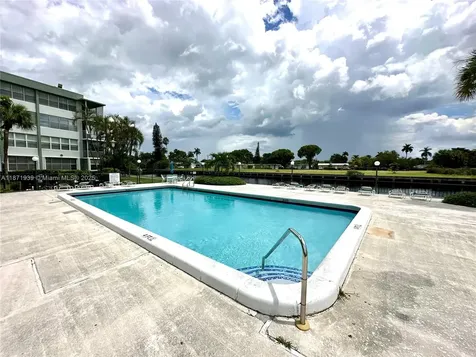 2771 Taft Street Hollywood FL 33020