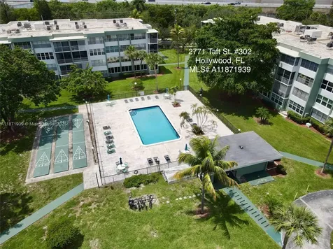 2771 Taft Street Hollywood FL 33020