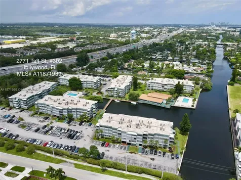 2771 Taft Street Hollywood FL 33020