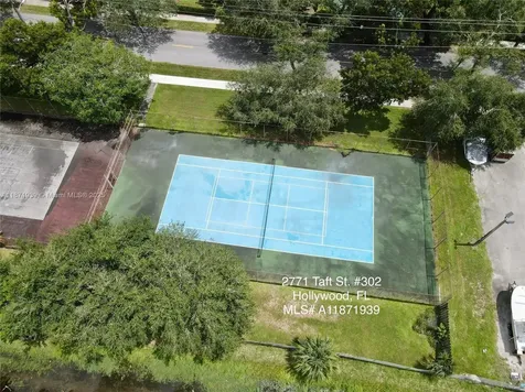 2771 Taft Street Hollywood FL 33020