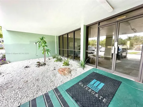 2771 Taft Street Hollywood FL 33020