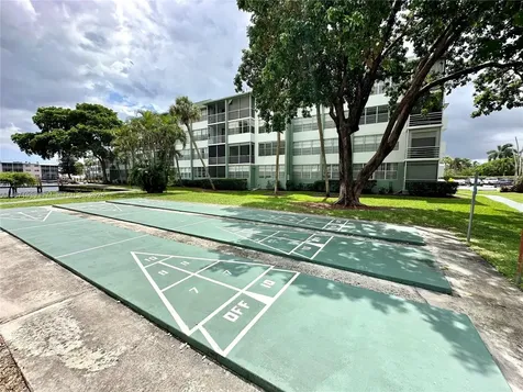2771 Taft Street Hollywood FL 33020