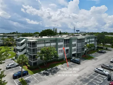 2771 Taft Street Hollywood FL 33020