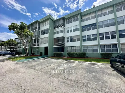 2771 Taft Street Hollywood FL 33020