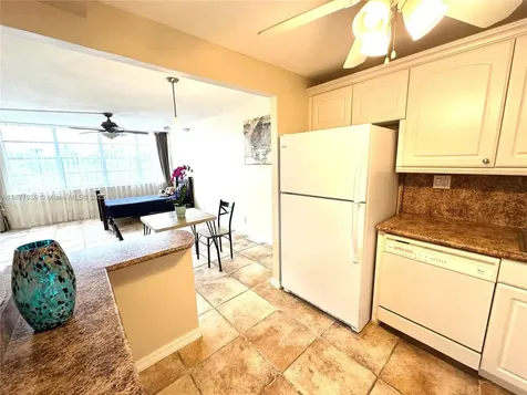 2771 Taft Street Hollywood FL 33020
