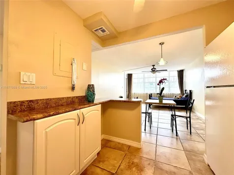 2771 Taft Street Hollywood FL 33020