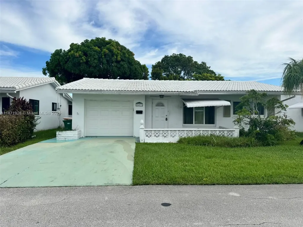 8403 NW 59th Court Tamarac FL 33321