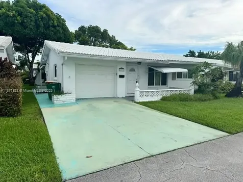 8403 NW 59th Court Tamarac FL 33321