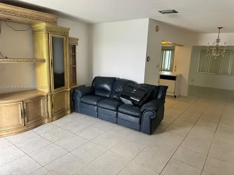 8403 NW 59th Court Tamarac FL 33321