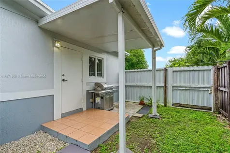 11740 SW 182nd Terrace Miami FL 33177