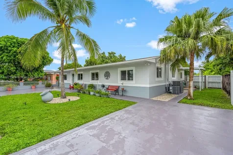 11740 SW 182nd Terrace Miami FL 33177