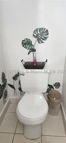 17901 NW 68th Avenue Hialeah FL 33015