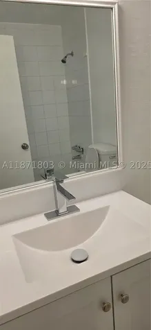 17901 NW 68th Avenue Hialeah FL 33015