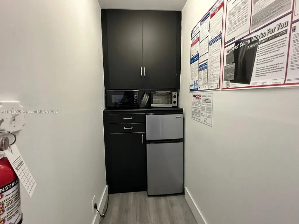2116 N Dixie Highway Hollywood FL 33020