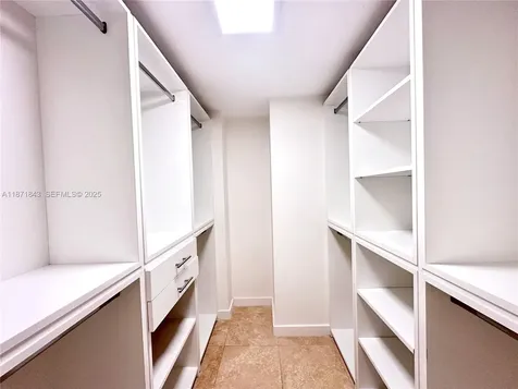 3301 N Country Club Drive Aventura FL 33180