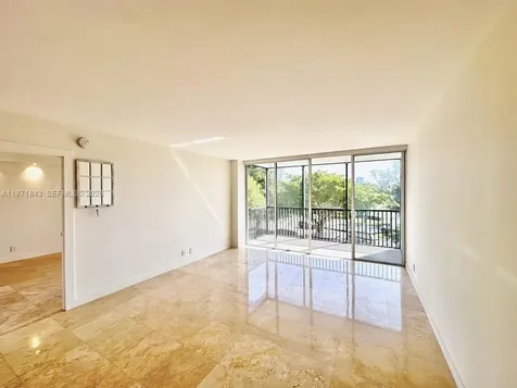 3301 N Country Club Drive Aventura FL 33180