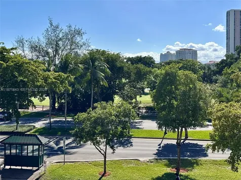 3301 N Country Club Drive Aventura FL 33180