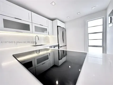 3301 N Country Club Drive Aventura FL 33180