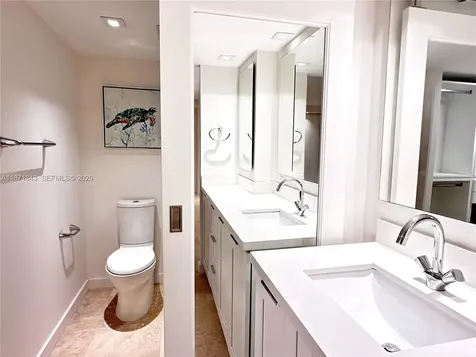 3301 N Country Club Drive Aventura FL 33180